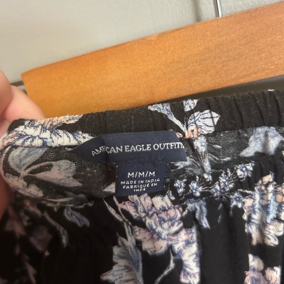 Off the shoulder floral top - Picture 3 of 5